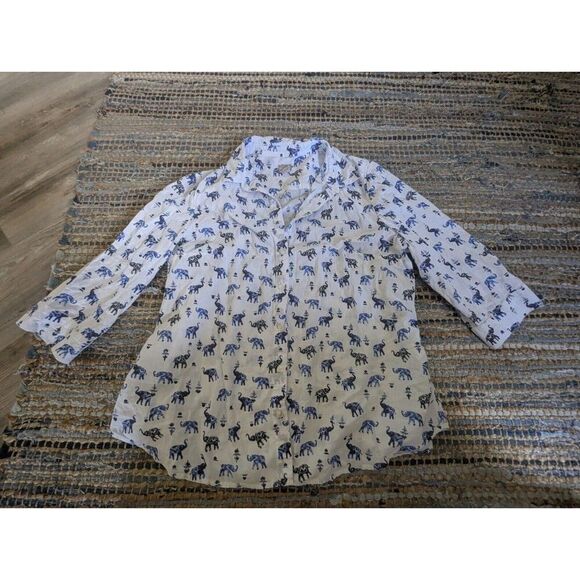 Chico’s Button Up Shirt Elephant Print Lightweight 3/4 Sleeve XL White Blue - Picture 2 of 6